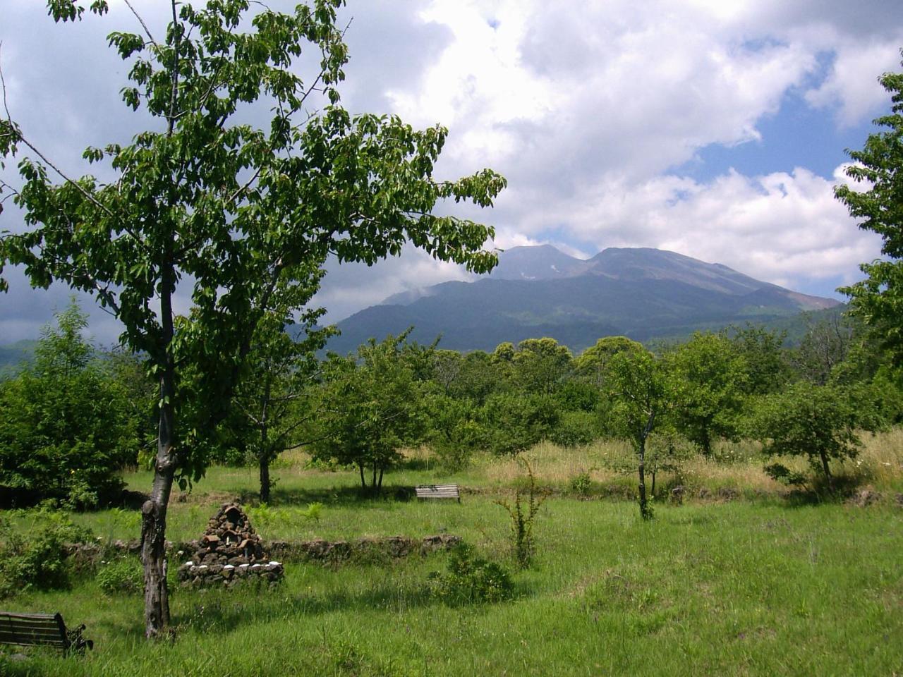 Cirasellaetna Villa SantʼAlfio Buitenkant foto